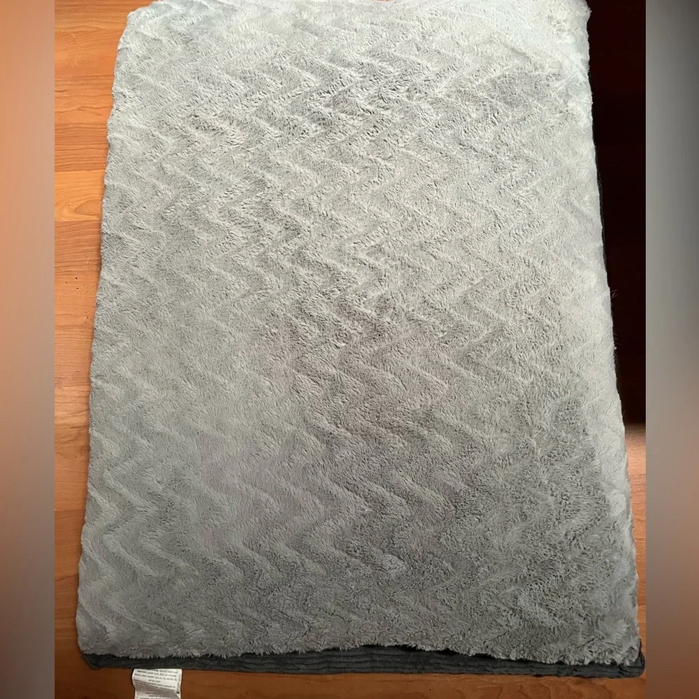 Gray Plush Orthopedic Foam Large Dog Bed